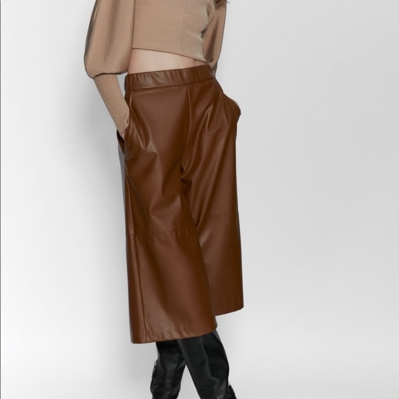 ZARA Faux Leather Shorts - Picture 3 of 9